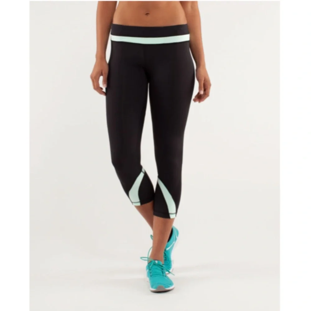 LULULEMON Run Inspire Crop II Black Mint Moment Polka Dot Size 4